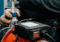Awaria pompy hydraulicznej? Sprawdź, kiedy opłaca się regeneracja - zdjęcie główne