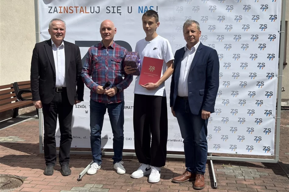Ponad stu ósmoklasistów w finale turnieju zawodowego - zdjęcie 8