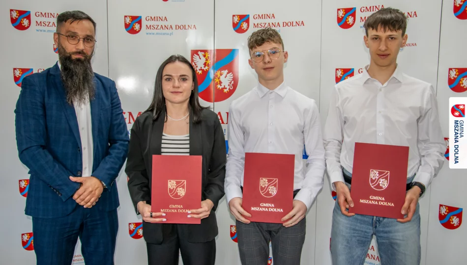 Wójt nagrodził uzdolnionych sportowców  - zdjęcie 1