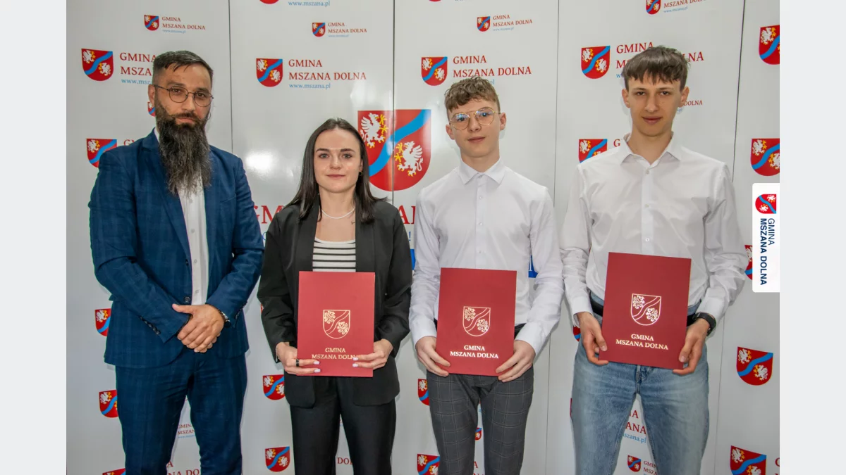 Wójt nagrodził uzdolnionych sportowców 