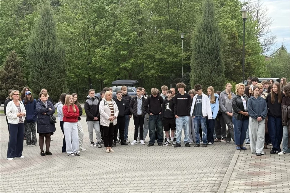Ósmoklasiści sprawdzali ofertę technikum - zdjęcie 5