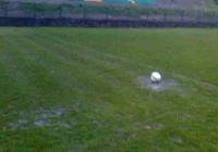 Murawa w Tymbarku nie nadaje się do gry - zdjęcie główne