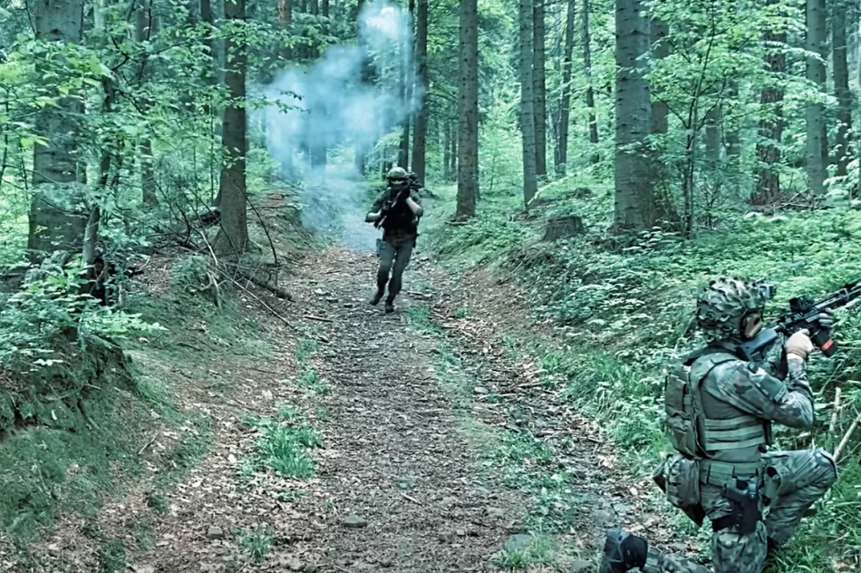 Szkoła prezentuje działania grupy Quick Reaction Force - zdjęcie 4