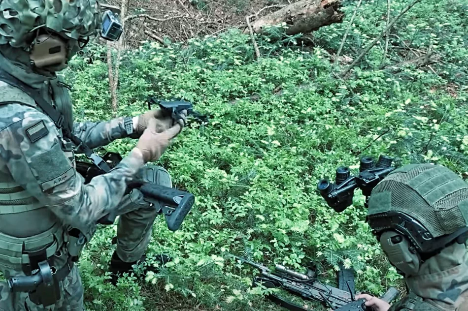 Szkoła prezentuje działania grupy Quick Reaction Force - zdjęcie 5