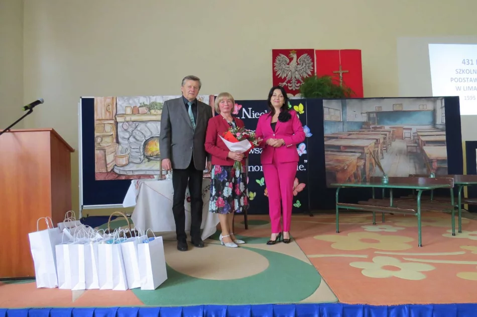 Uroczyste obchody rocznicy urodzin Marii Konopnickiej w Zespole Szkolno-Przedszkolnym nr 1  - zdjęcie 8