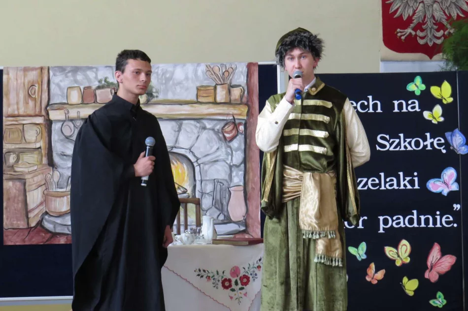 Uroczyste obchody rocznicy urodzin Marii Konopnickiej w Zespole Szkolno-Przedszkolnym nr 1  - zdjęcie 16