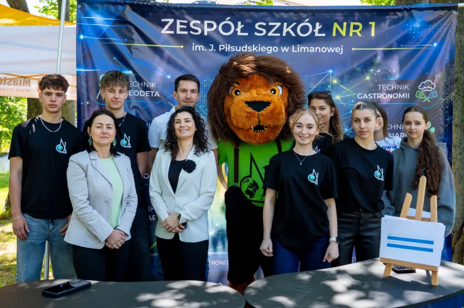 Jubileuszowy „Limanowski Głos Profilaktyki” zgromadził w parku miejskim młodzież z całego powiatu - zdjęcie 9