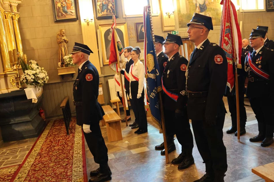 Święto strażaków ochotników w Łososinie Górnej - zdjęcie 15