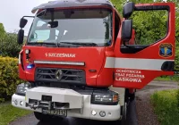 Strażacy wezwani do pożaru samochodu - zdjęcie główne