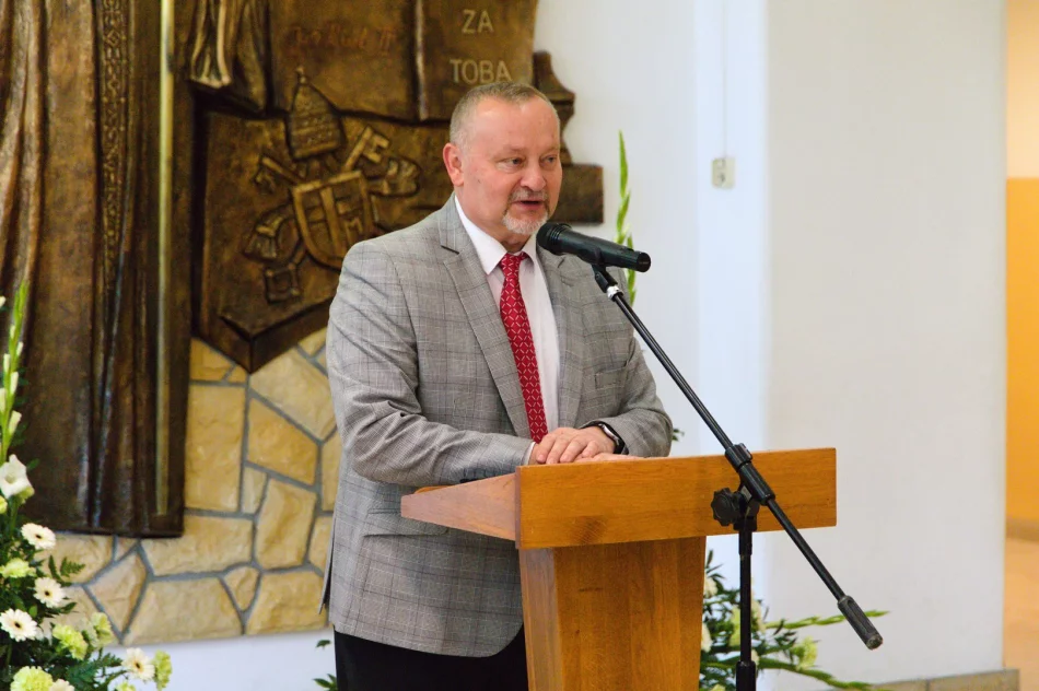 XIV Gminny Konkurs o Janie Pawle II „Szukałem Was – idziemy za Tobą" - zdjęcie 3