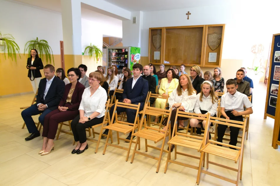 XIV Gminny Konkurs o Janie Pawle II „Szukałem Was – idziemy za Tobą" - zdjęcie 4