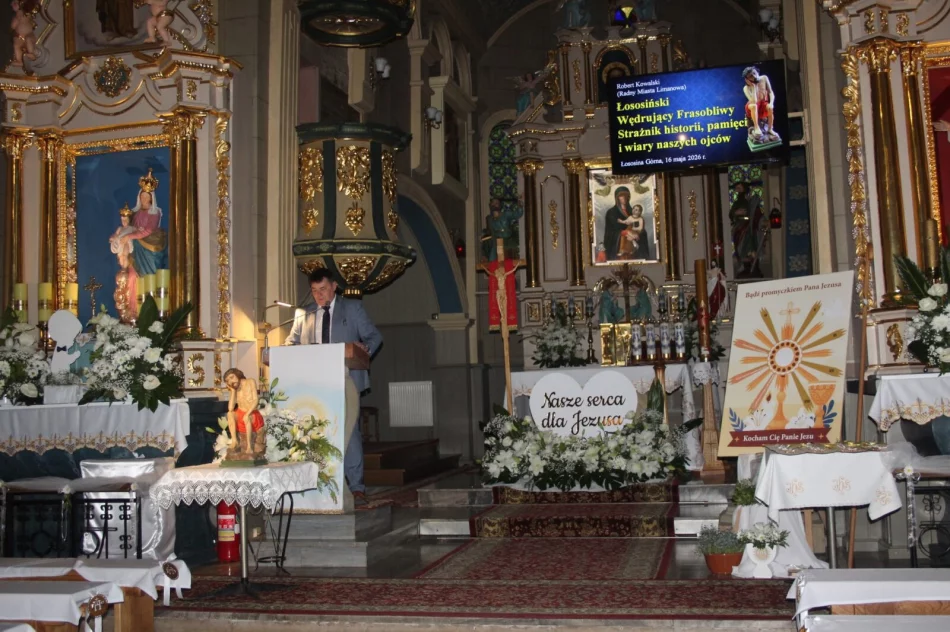 Frasobliwy wrócił na stary dąb - zdjęcie 12