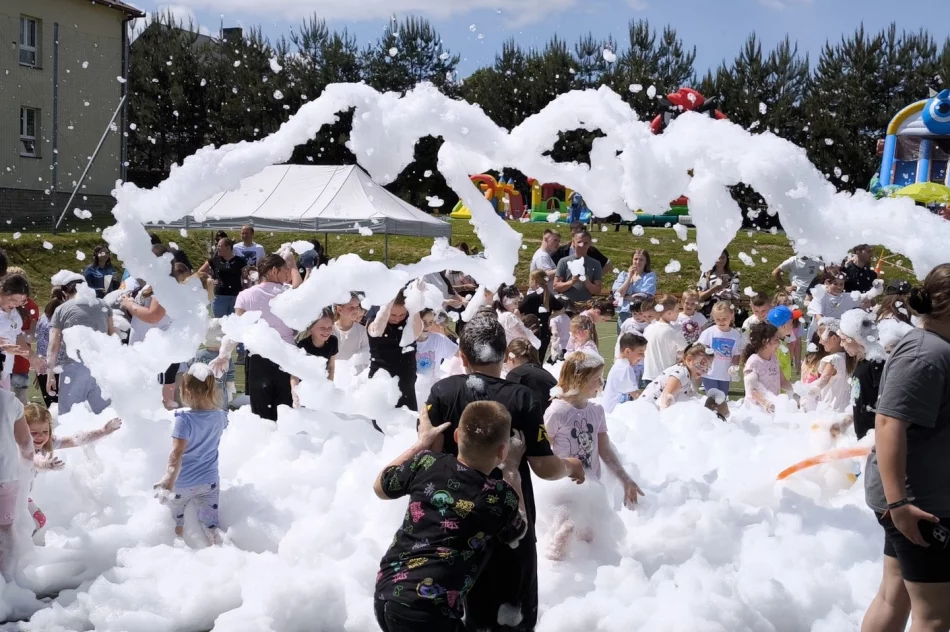 Piknik Rodzinny w Szkole Podstawowej w Nowym Rybiu - zdjęcie 2