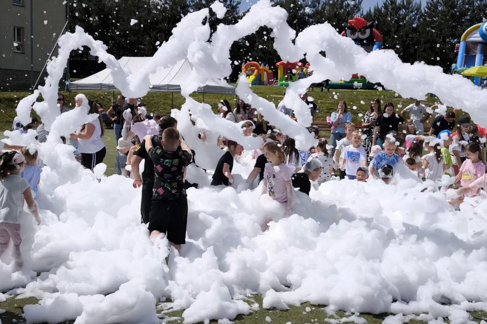 Piknik Rodzinny w Szkole Podstawowej w Nowym Rybiu - zdjęcie 3