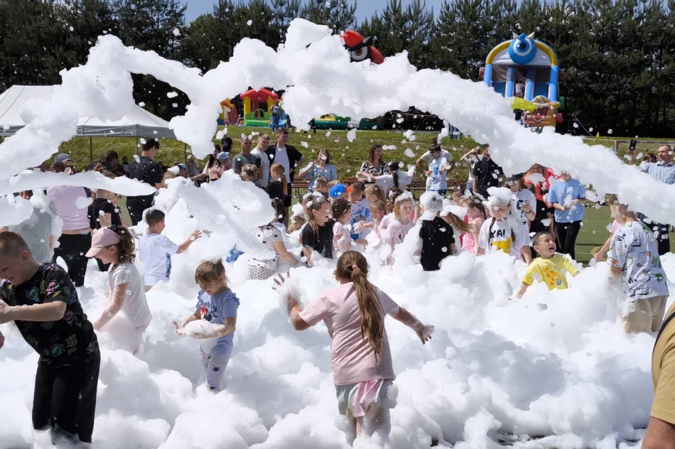 Piknik Rodzinny w Szkole Podstawowej w Nowym Rybiu - zdjęcie 4