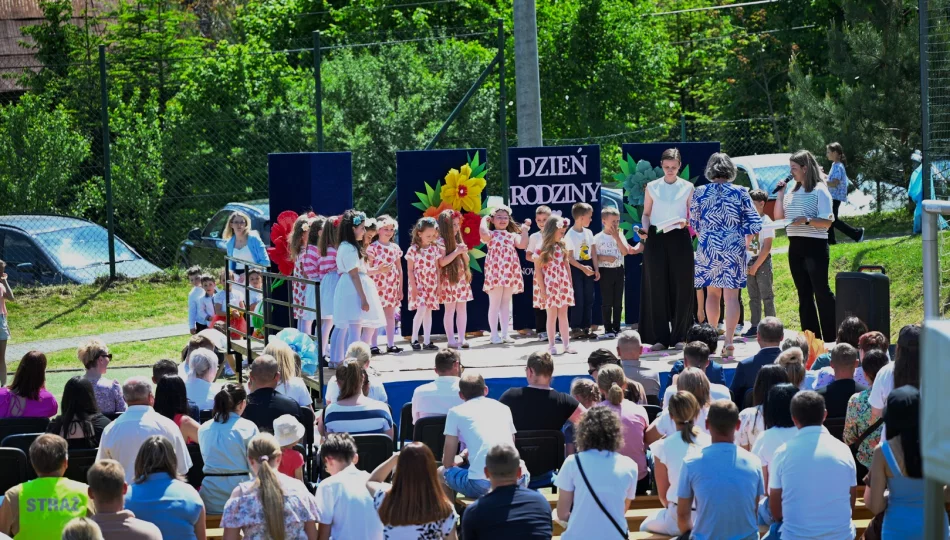 Piknik Rodzinny w Szkole Podstawowej w Nowym Rybiu - zdjęcie 1