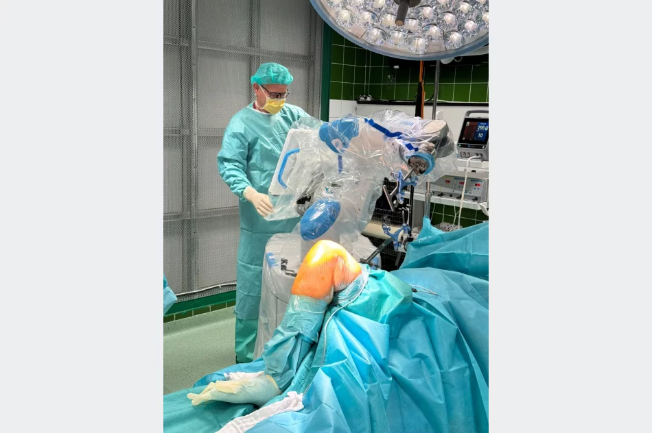 Szpital Rydygiera: ponad 250 operacji z robotem ROSA - zdjęcie 3