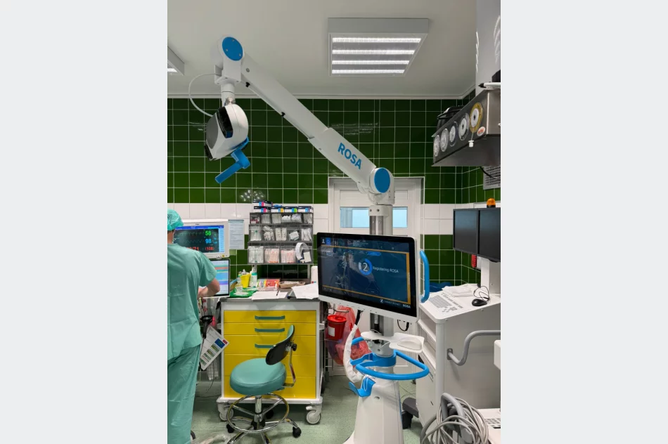 Szpital Rydygiera: ponad 250 operacji z robotem ROSA - zdjęcie 9