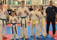 4 medale na Turnieju o Puchar Burmistrza Józefowa dla zawodników Limanowskiego Klubu Kyokushin Karate - zdjęcie główne
