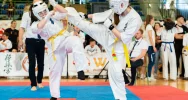 4 medale na Turnieju o Puchar Burmistrza Józefowa dla zawodników Limanowskiego Klubu Kyokushin Karate - zdjęcie 2