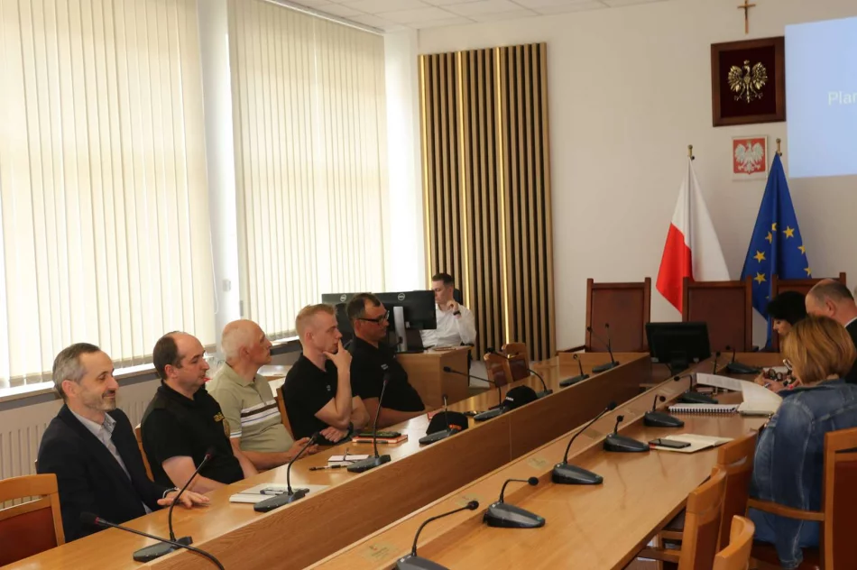 Odbyło się posiedzenie Miejskiego Zespołu Zarządzania Kryzysowego - zdjęcie 5