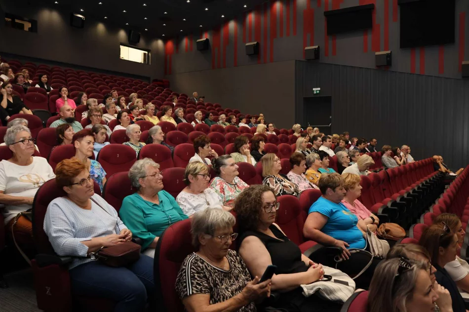 „Różni, ale równi”. Dyskutowano o wsparciu osób z niepełnosprawnościami - zdjęcie 2