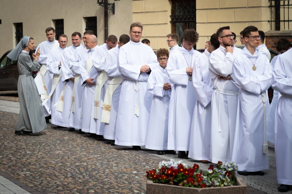 Diecezja Tarnowska ma czternastu neoprezbiterów - zdjęcie 3
