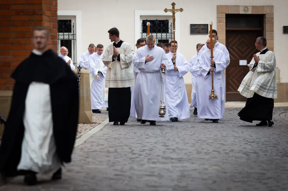 Diecezja Tarnowska ma czternastu neoprezbiterów - zdjęcie 5