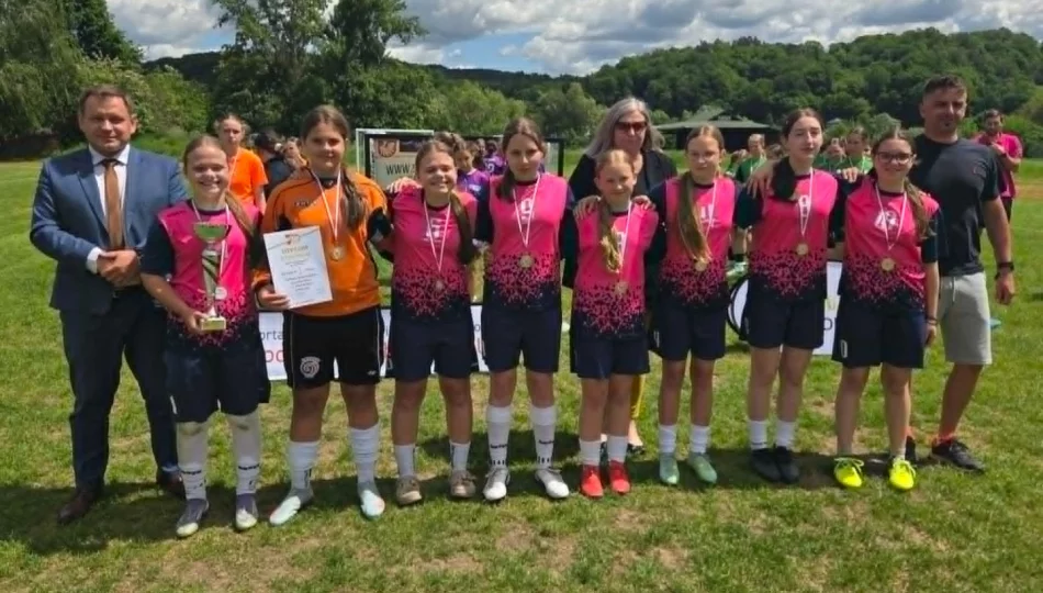 Zdolne piłkarki zagrają w finale wojewódzkim - zdjęcie 1