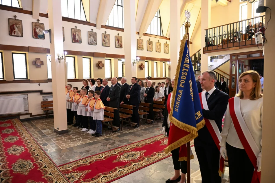 Nowy patron i sztandar - szkoła świętuje też wielki jubileusz (ZDJĘCIA) - zdjęcie 10