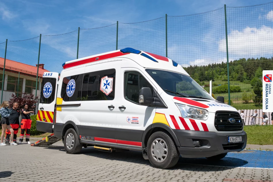 Przekazano ambulans dla Maltańczyków z oddziału Łostówka - zdjęcie 2