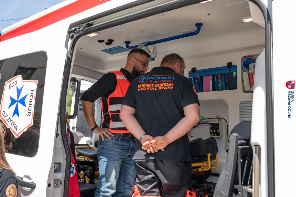 Przekazano ambulans dla Maltańczyków z oddziału Łostówka - zdjęcie 5