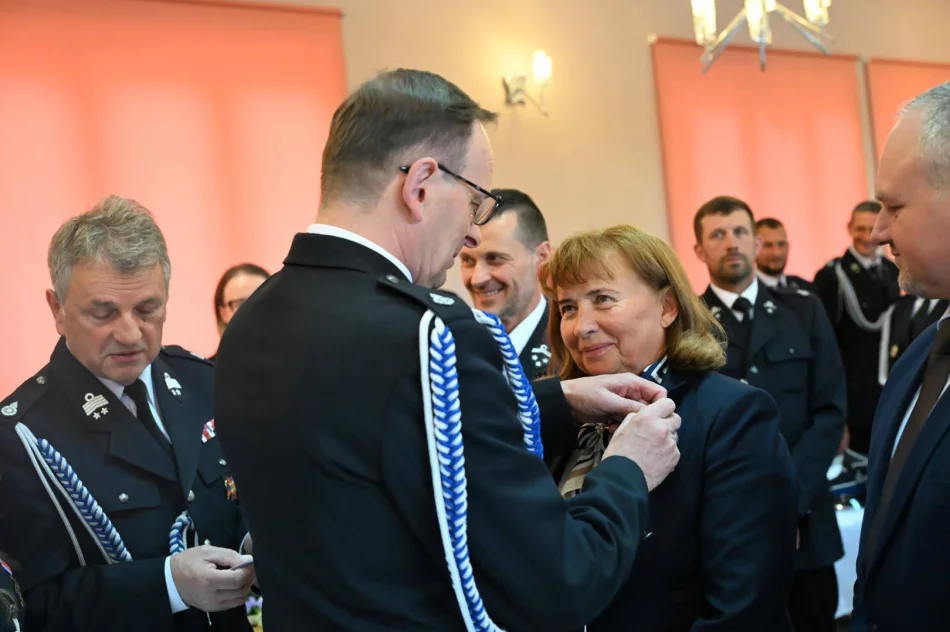 Burmistrz Miasta Limanowa odznaczona Srebrnym Medalem za Zasługi dla Pożarnictwa - zdjęcie 7
