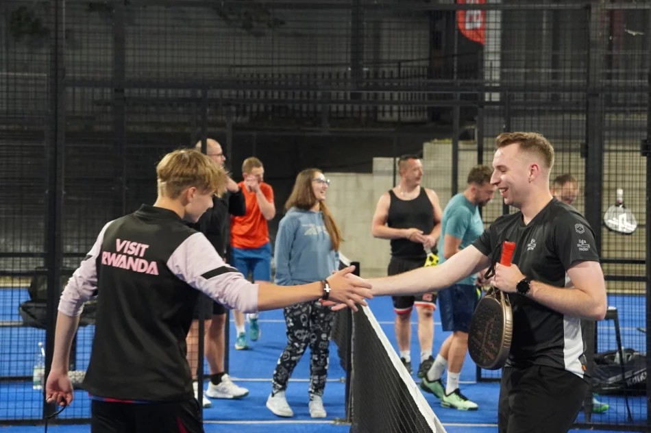 Padel Arena nie śpi - nocne Mexicano na kortach - zdjęcie 19