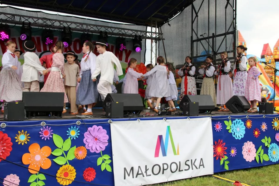 Międzynarodowe występy na rodzinnym pikniku (ZDJĘCIA) - zdjęcie 17