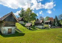 Muzeum od kuchni… Spotkania z zabytkami. „Jak powstał skansen w Laskowej?” - zdjęcie główne