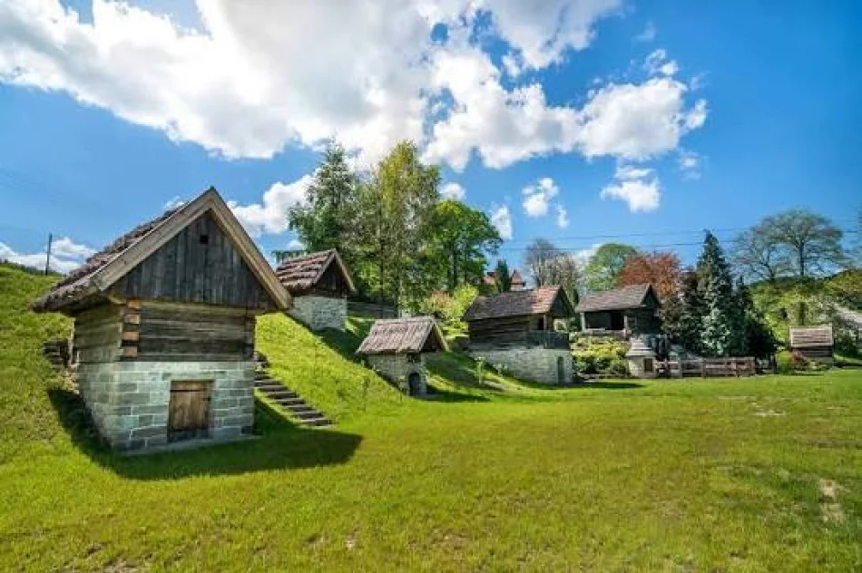 Muzeum od kuchni… Spotkania z zabytkami. „Jak powstał skansen w Laskowej?” - zdjęcie 2