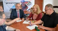 Oświetlenia boiska piłkarskiego oraz budowa mikro-instalacji fotowoltaicznej w Pisarzowej - zdjęcie 5