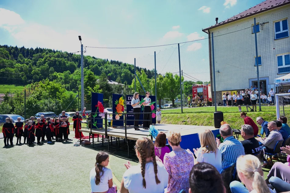 Pierwszy piknik rodzinny - szkoła zintegrowała mieszkańców - zdjęcie 2