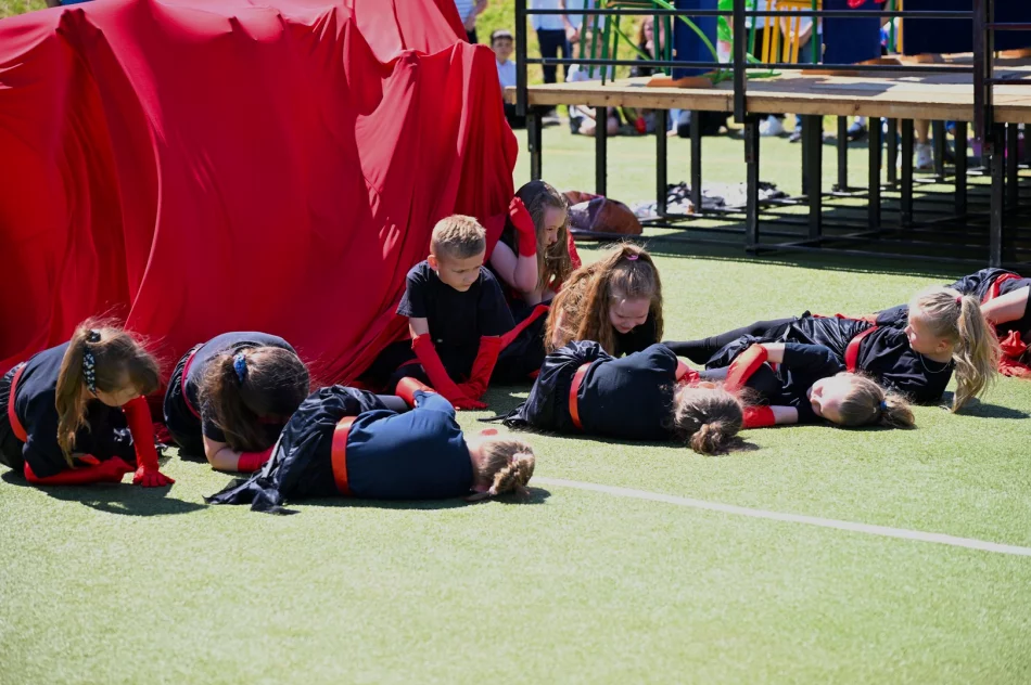 Pierwszy piknik rodzinny - szkoła zintegrowała mieszkańców - zdjęcie 5