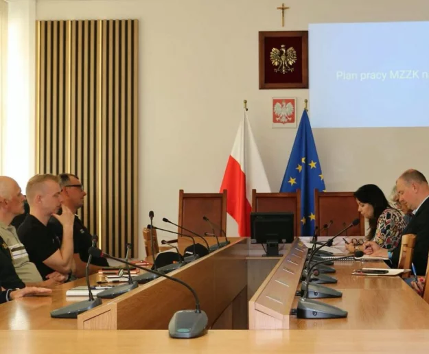 Zespół kryzysowy o schronach i dotacjach - zdjęcie główne