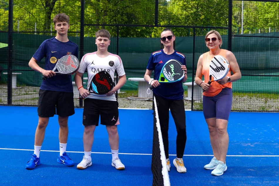 Pierwszy miesiąc ligi padlowej za nami! Wielkie emocje i awanse w Padel Arenie - zdjęcie 8