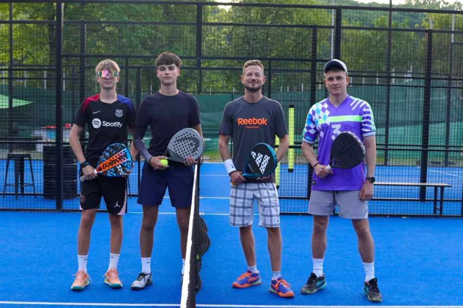 Pierwszy miesiąc ligi padlowej za nami! Wielkie emocje i awanse w Padel Arenie - zdjęcie 13