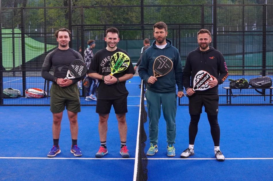 Pierwszy miesiąc ligi padlowej za nami! Wielkie emocje i awanse w Padel Arenie - zdjęcie 20