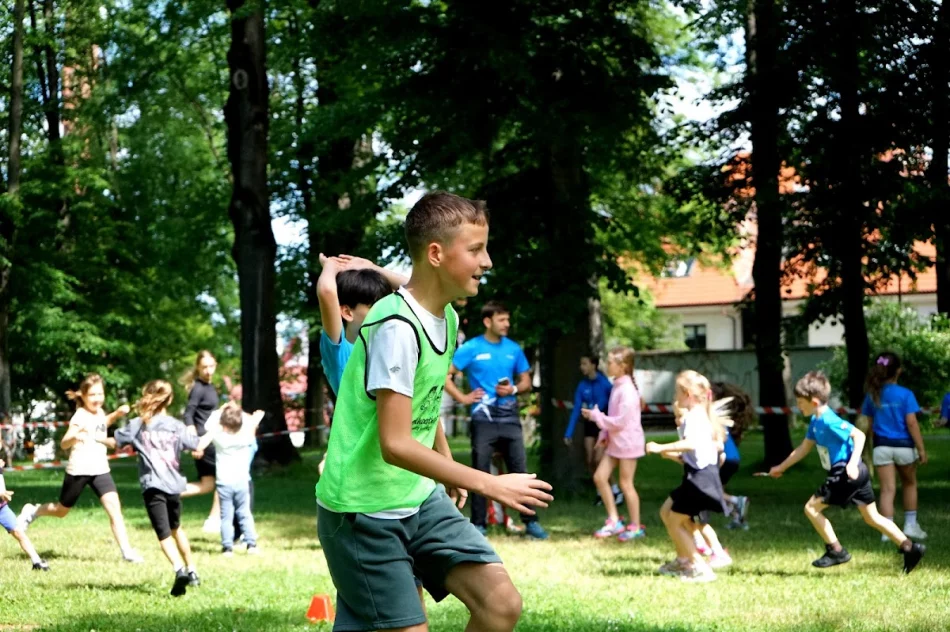 Sportowe święto dzieci i młodzieży w Parku Miejskim - zdjęcie 19