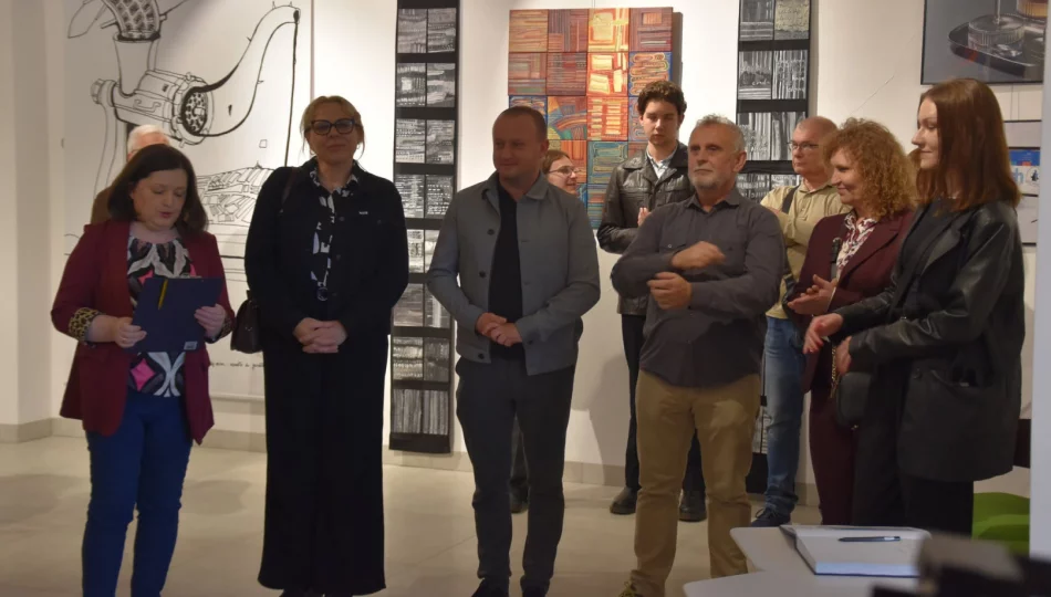 W Miejskiej Galerii Sztuki odbył się wernisaż wystawy „PASSE-PARTOUT II” - zdjęcie 1
