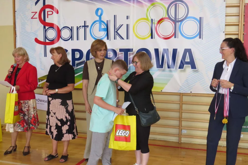 Sport bez barier – XVI Spartakiada Sportowa odbyła się w ZSP Nr 1 - zdjęcie 6