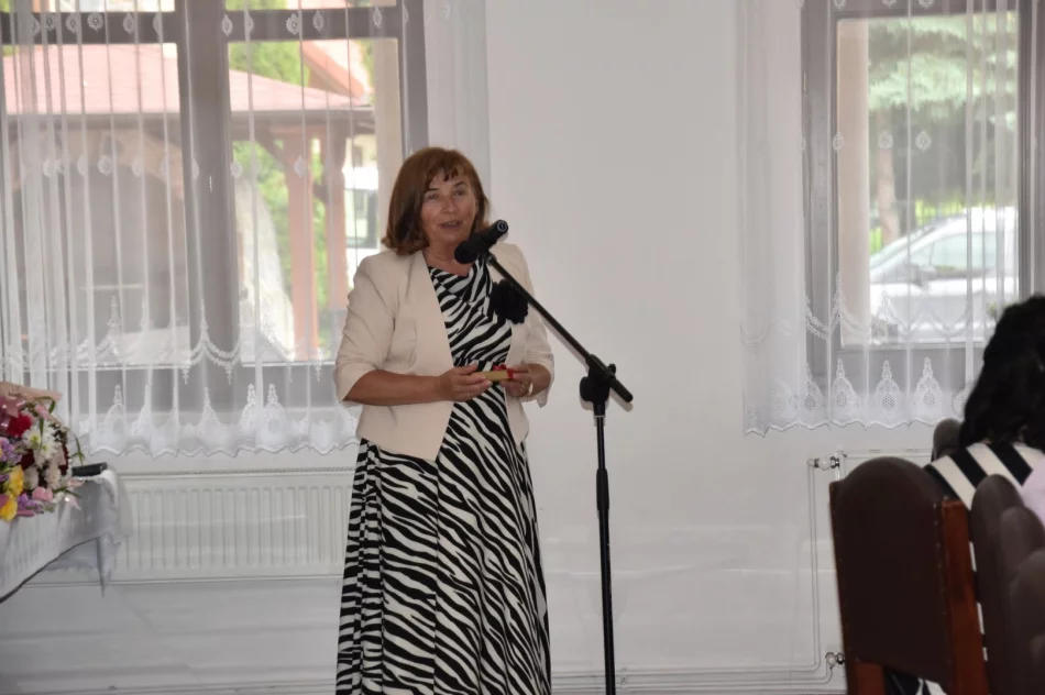 Powiatowa Konferencja Bibliotekarzy – odznaka honorowa „Zasłużony dla Kultury Polskiej” dla Dyrektor MBP - zdjęcie 5