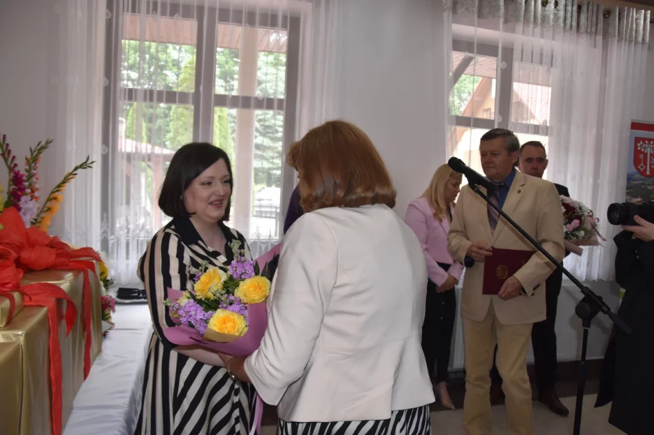 Powiatowa Konferencja Bibliotekarzy – odznaka honorowa „Zasłużony dla Kultury Polskiej” dla Dyrektor MBP - zdjęcie 14