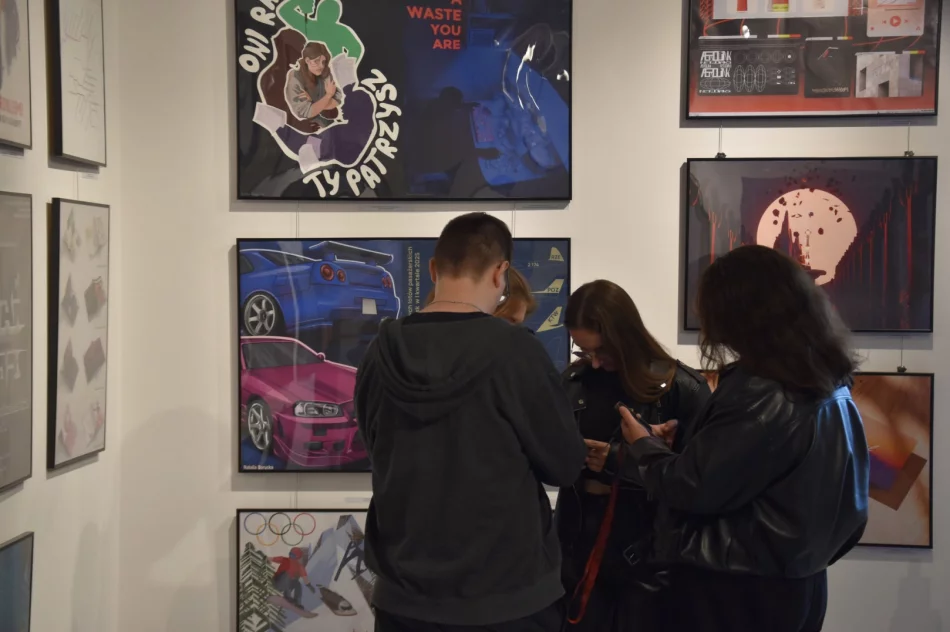 Studenci i wykładowcy pokazali swoje prace  - zdjęcie 9